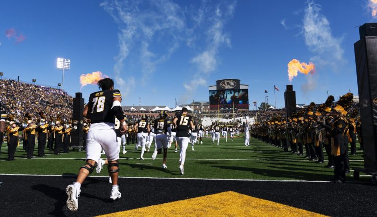 mizzou football player on the field.