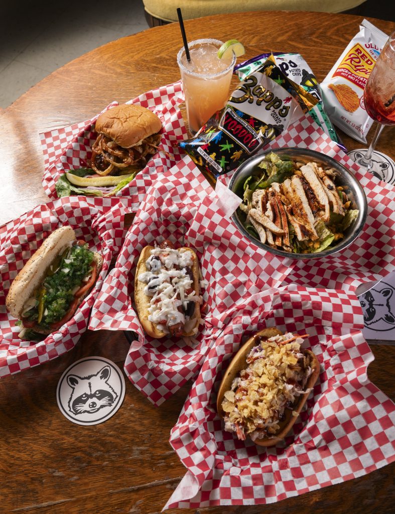 dining out old plank tavern